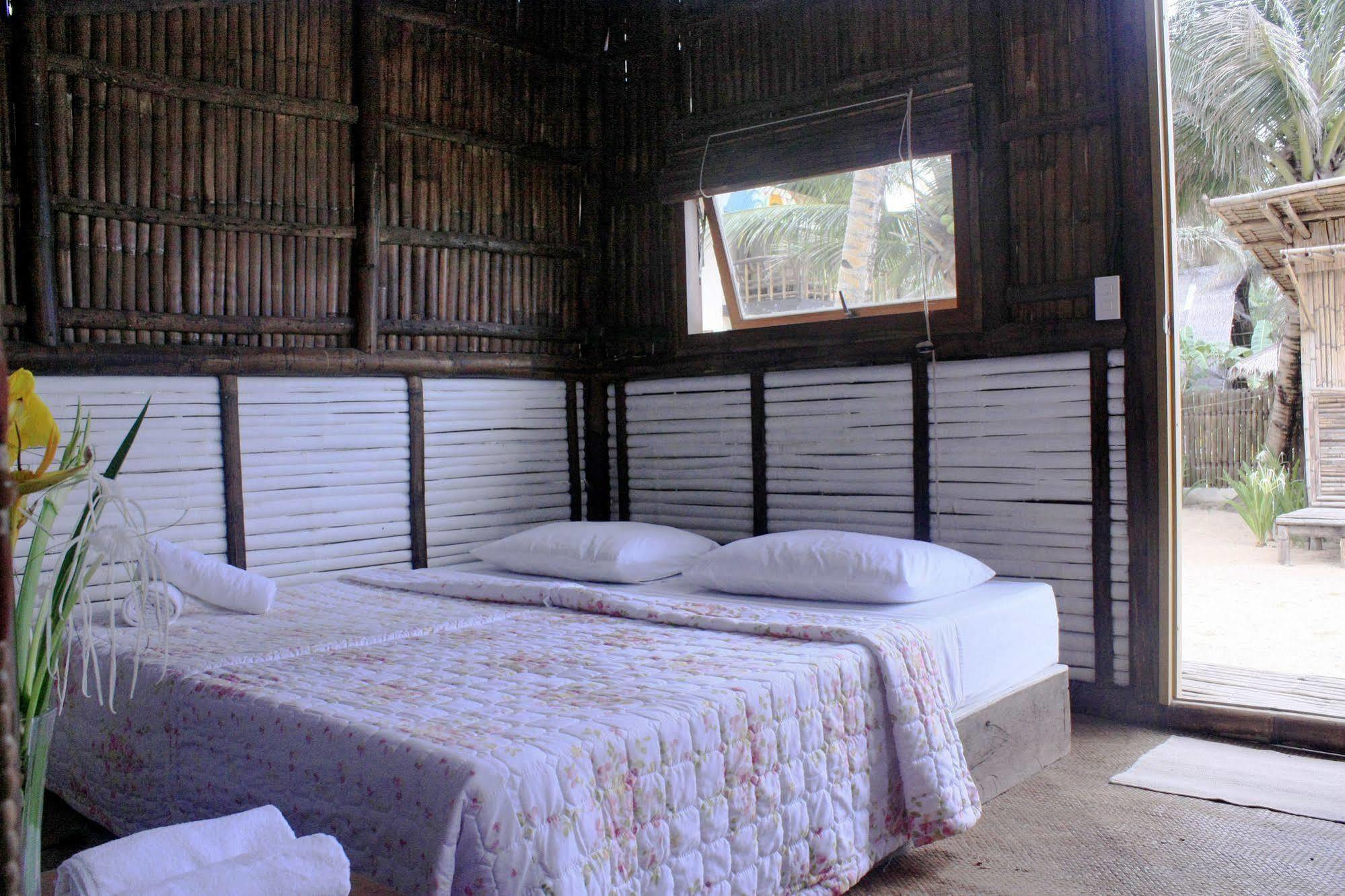Mangoriders Beach Club Caticlan Buitenkant foto